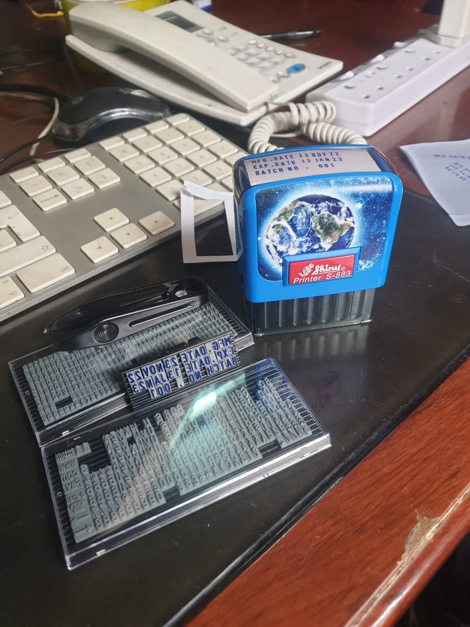 Expiry Date Stamp Expiry Date Stamp & batch number